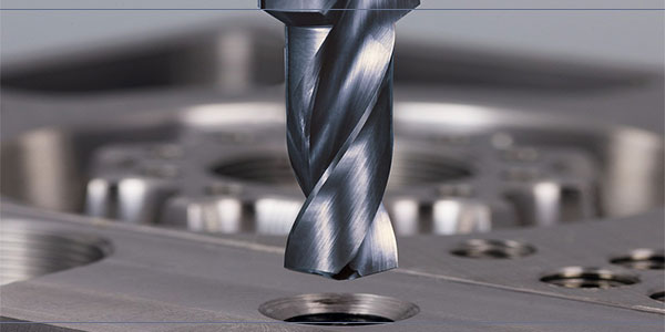 metal-kesme-ıslemınde-hss-ve-karbur-hss-neden-hala-kullanimda-karbur-matkap-uclari