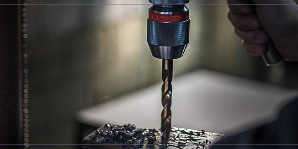 metal-kesme-ıslemınde-hss-ve-karbur-hss-neden-hala-kullanimda-paslanmaz-celık-delme-ıslemı